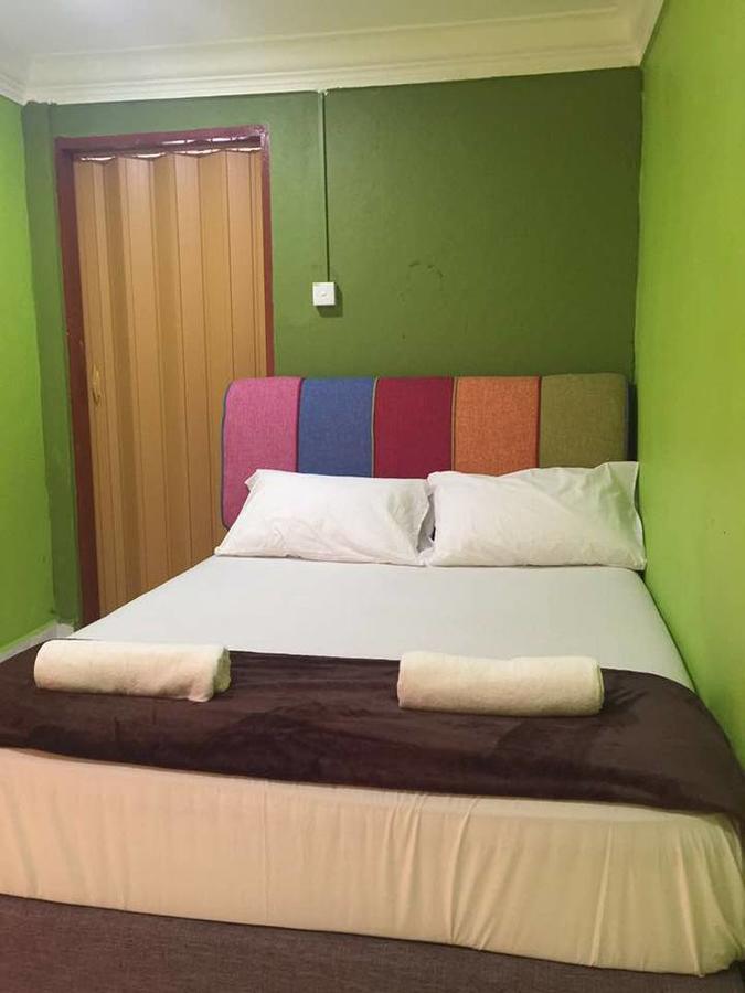Iz Village Kampung Kuala Besut Екстериор снимка