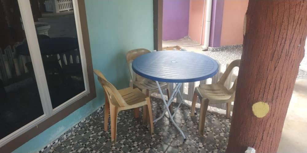 Iz Village Kampung Kuala Besut Екстериор снимка
